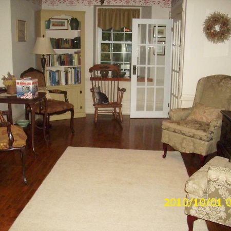 The Old Shipman House Bed & BreakfastKemptville エクステリア 写真