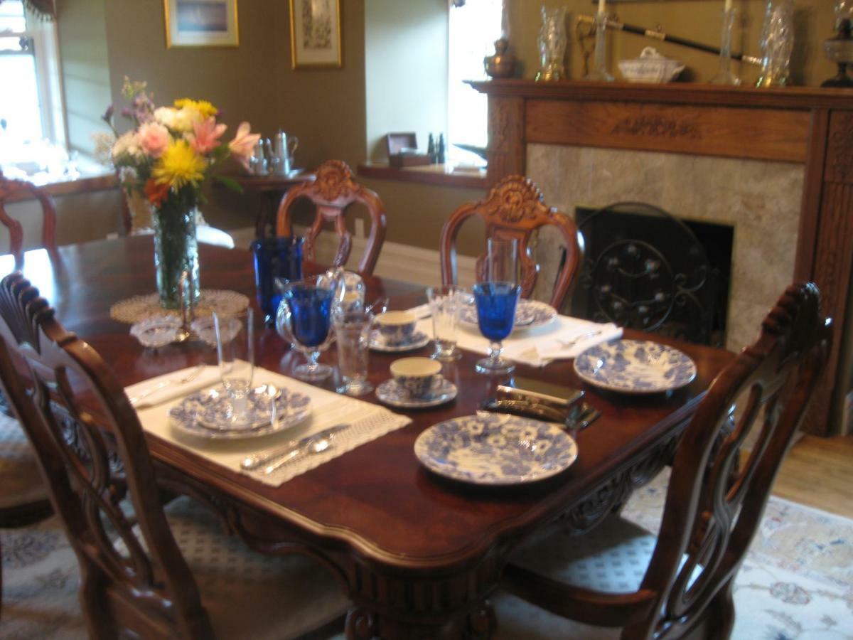 The Old Shipman House Bed & BreakfastKemptville エクステリア 写真