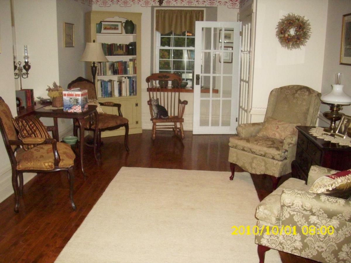The Old Shipman House Bed & BreakfastKemptville エクステリア 写真